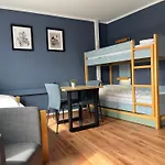 Blue Doors Hostel KTV