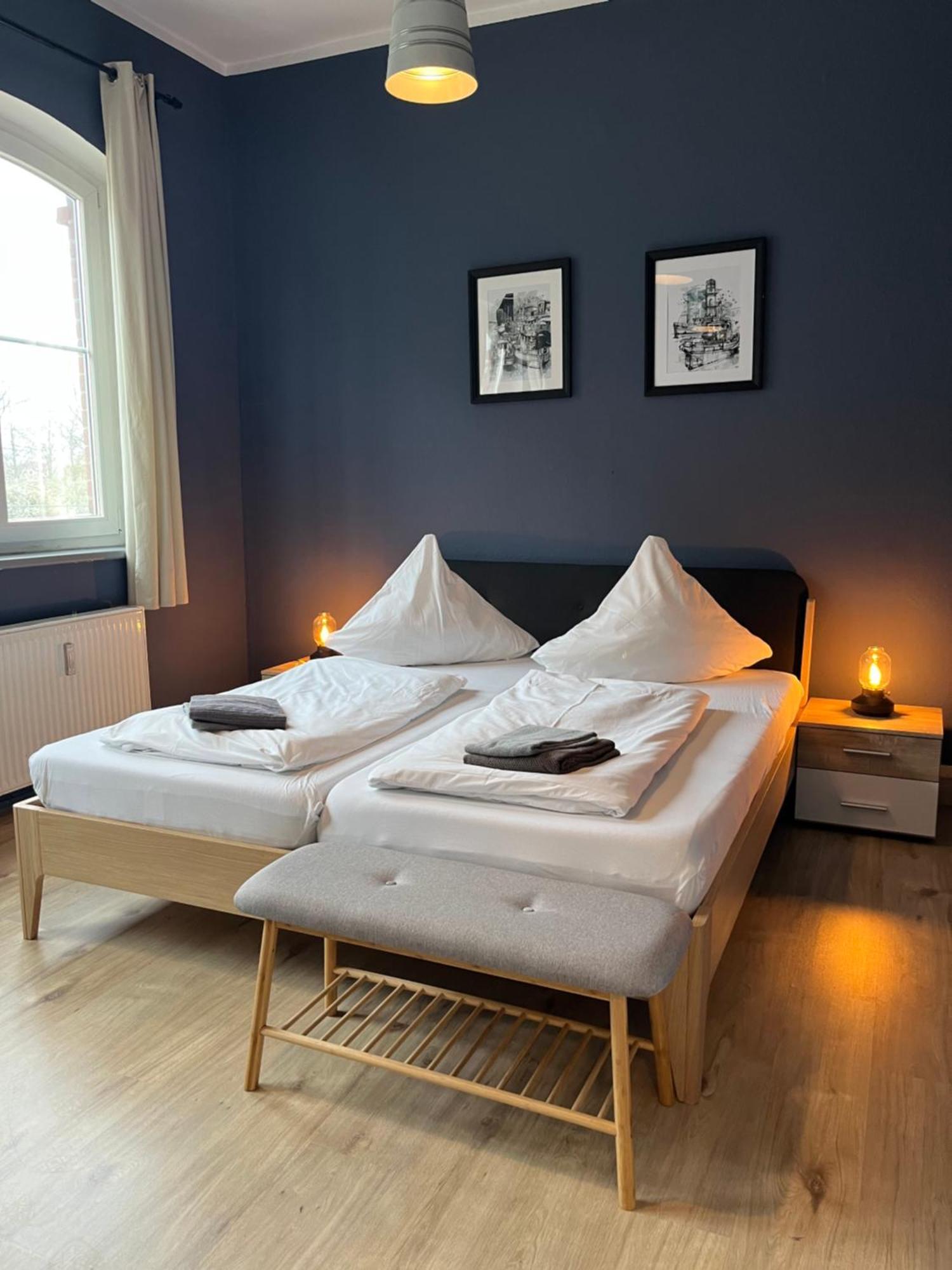 Hostel Blue Doors Ktv