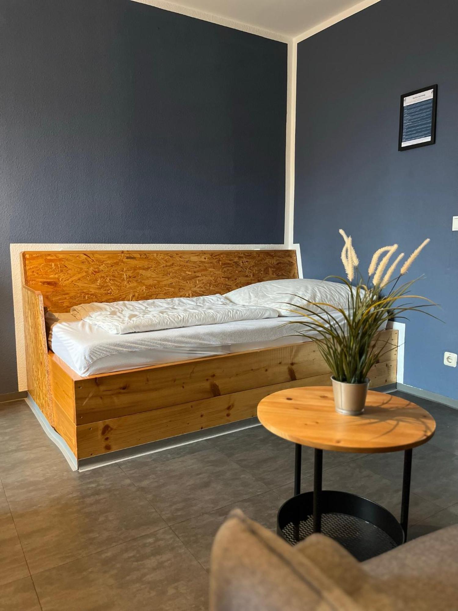 Hostel Blue Doors Ktv